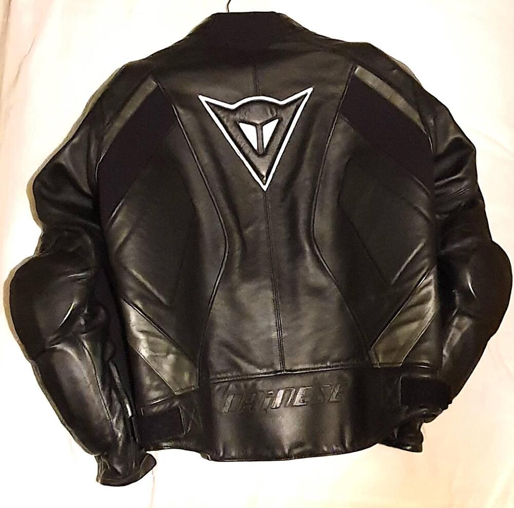 Giacca moto in pelle Dainese Avro C2 (2)