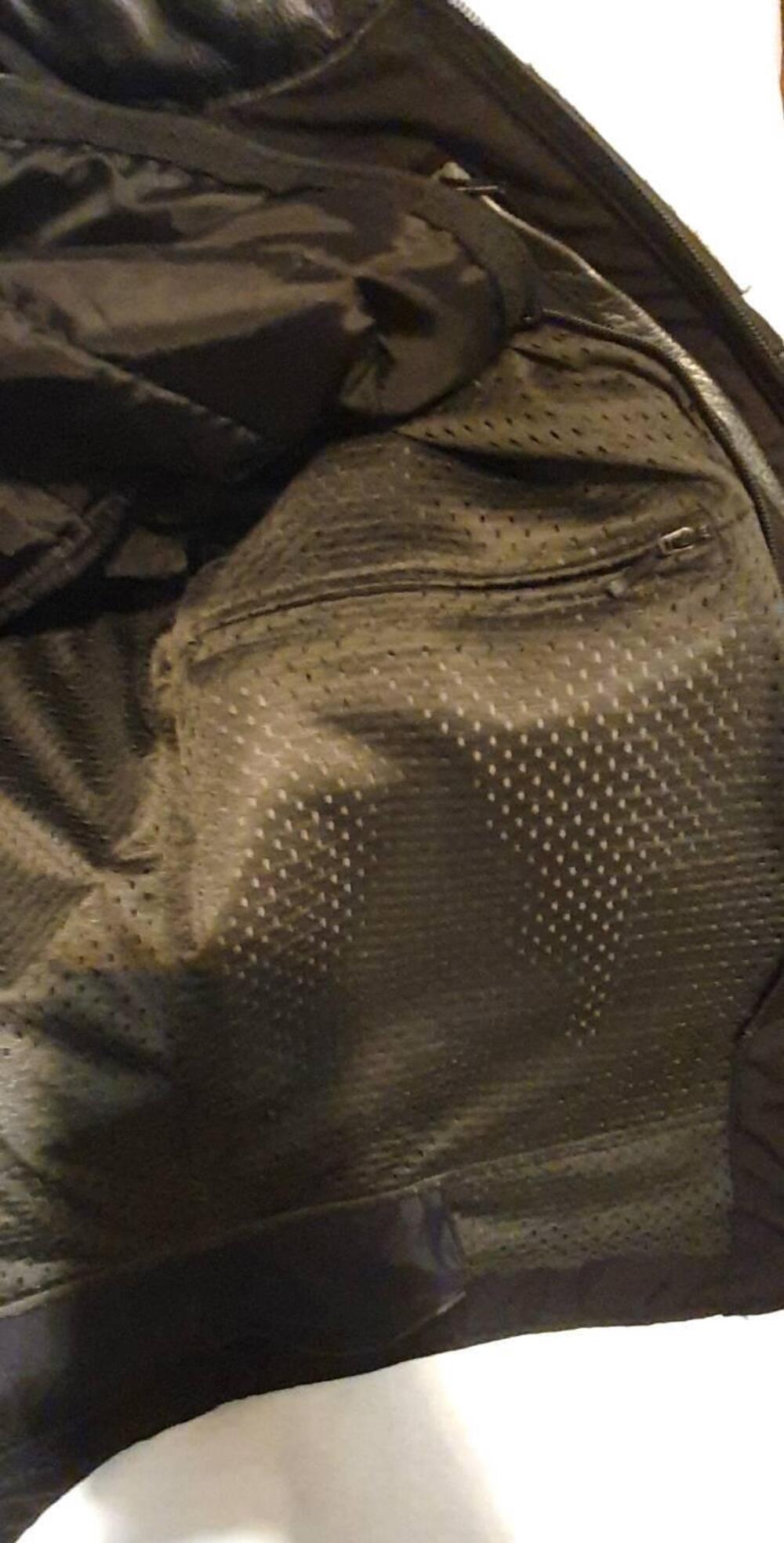 Giacca moto in pelle Dainese Avro C2 (5)