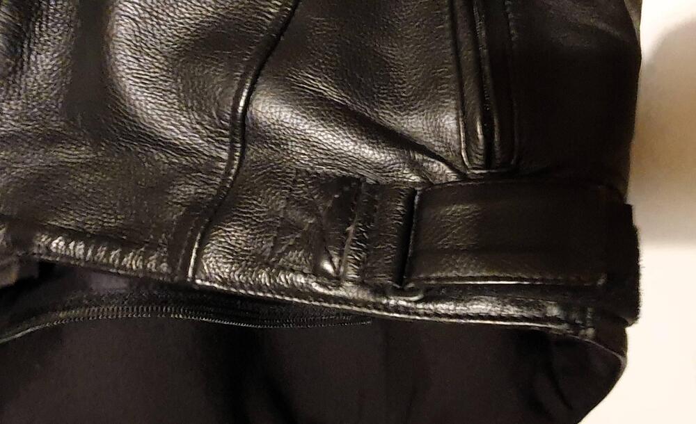 Giacca moto in pelle Dainese Avro C2 (8)