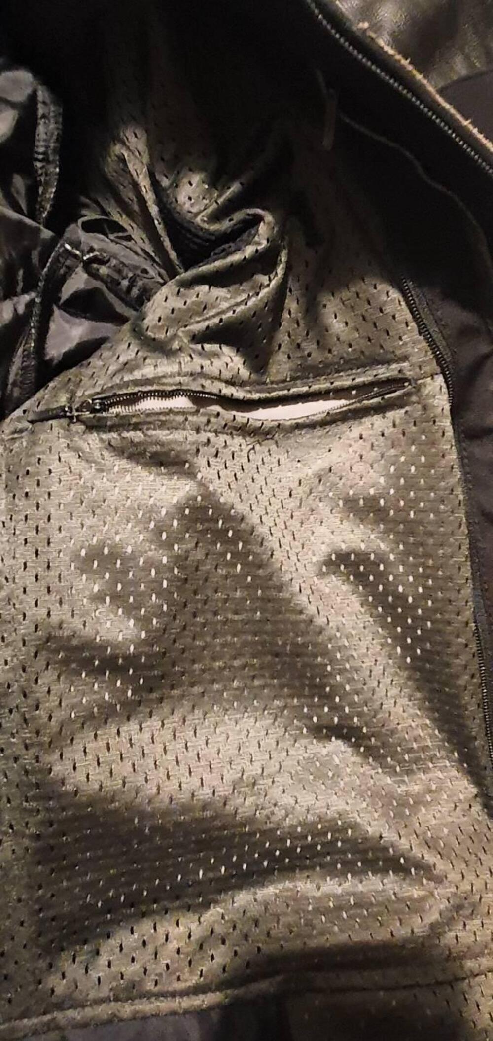 Giacca moto in pelle Dainese Avro C2 (10)