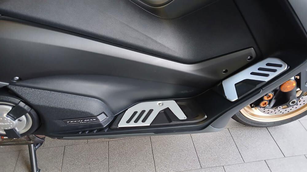 Yamaha T-Max 560 Tech Max (2021) (5)