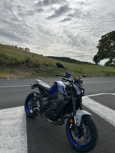 Yamaha MT-09 (2021 - 23) usata