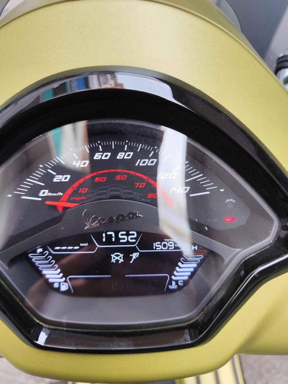 Vespa GTS 300 Super Sport (2023 - 24) (6)