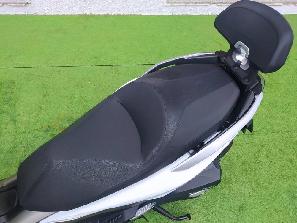 Honda Forza 350 Deluxe (2022 - 24) (7)