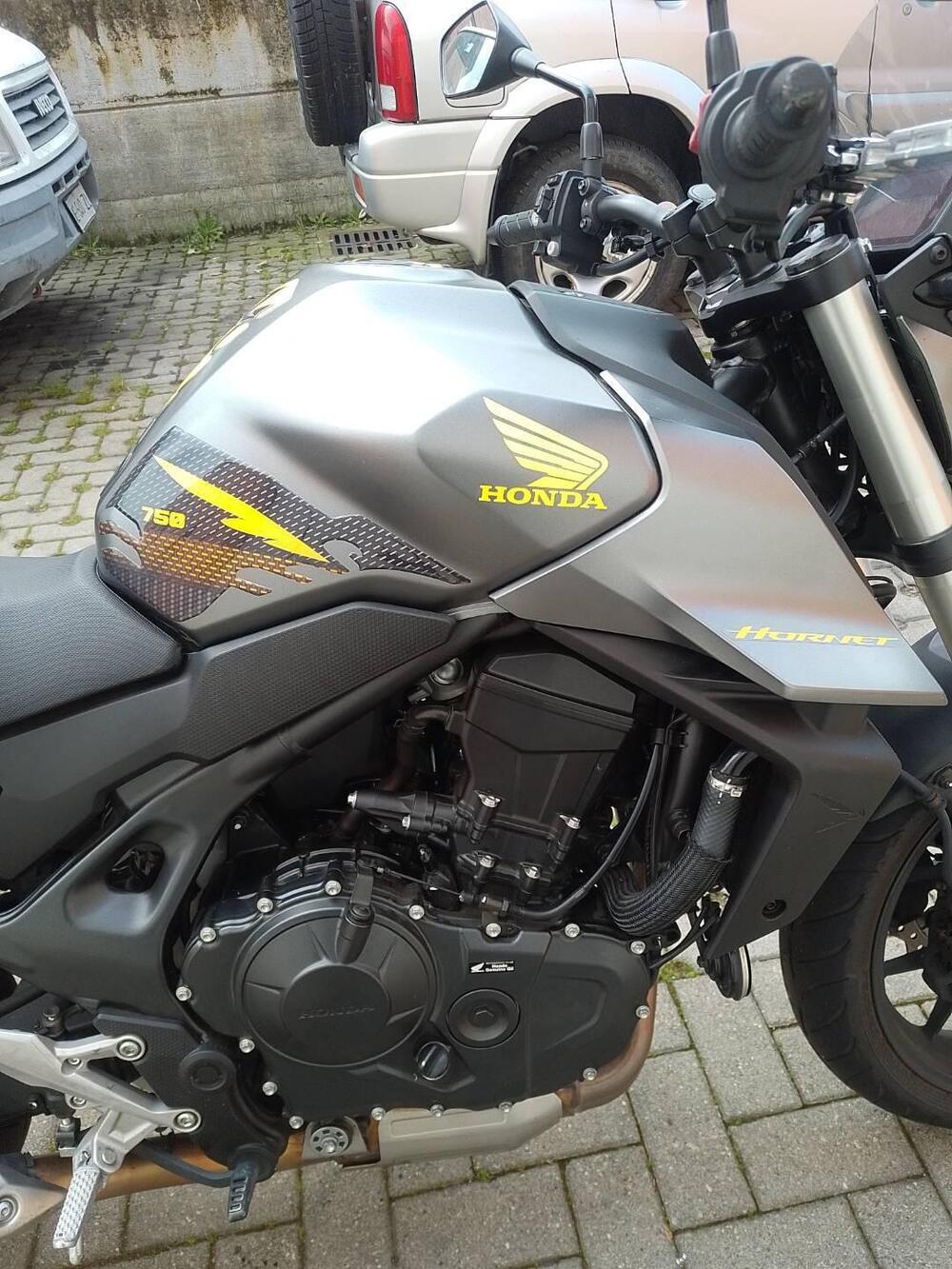 Honda CB 750 Hornet (2023 - 24) (5)