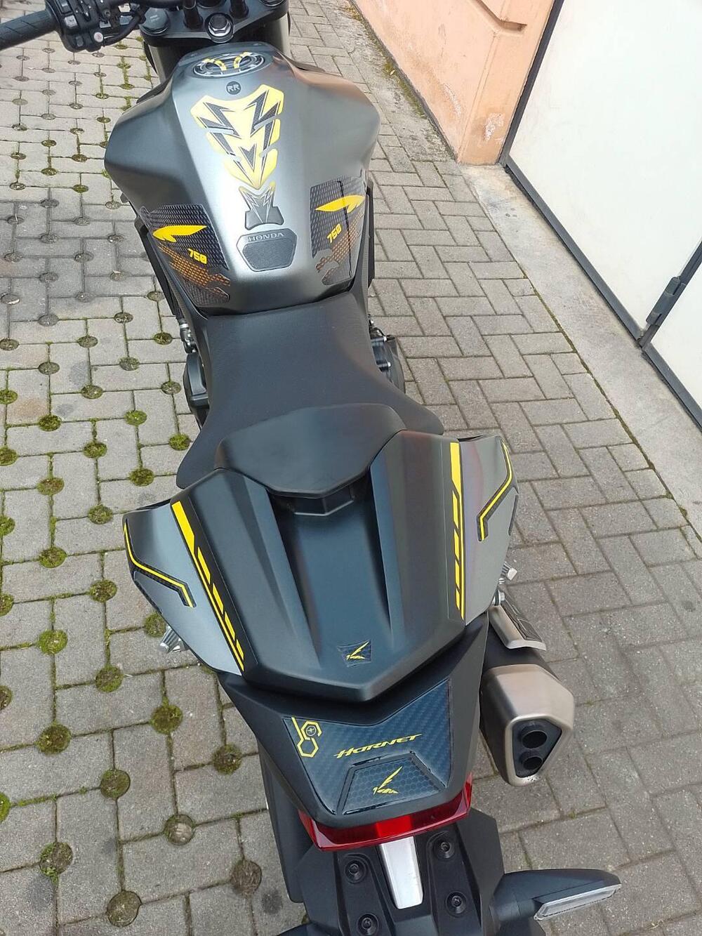 Honda CB 750 Hornet (2023 - 24) (6)