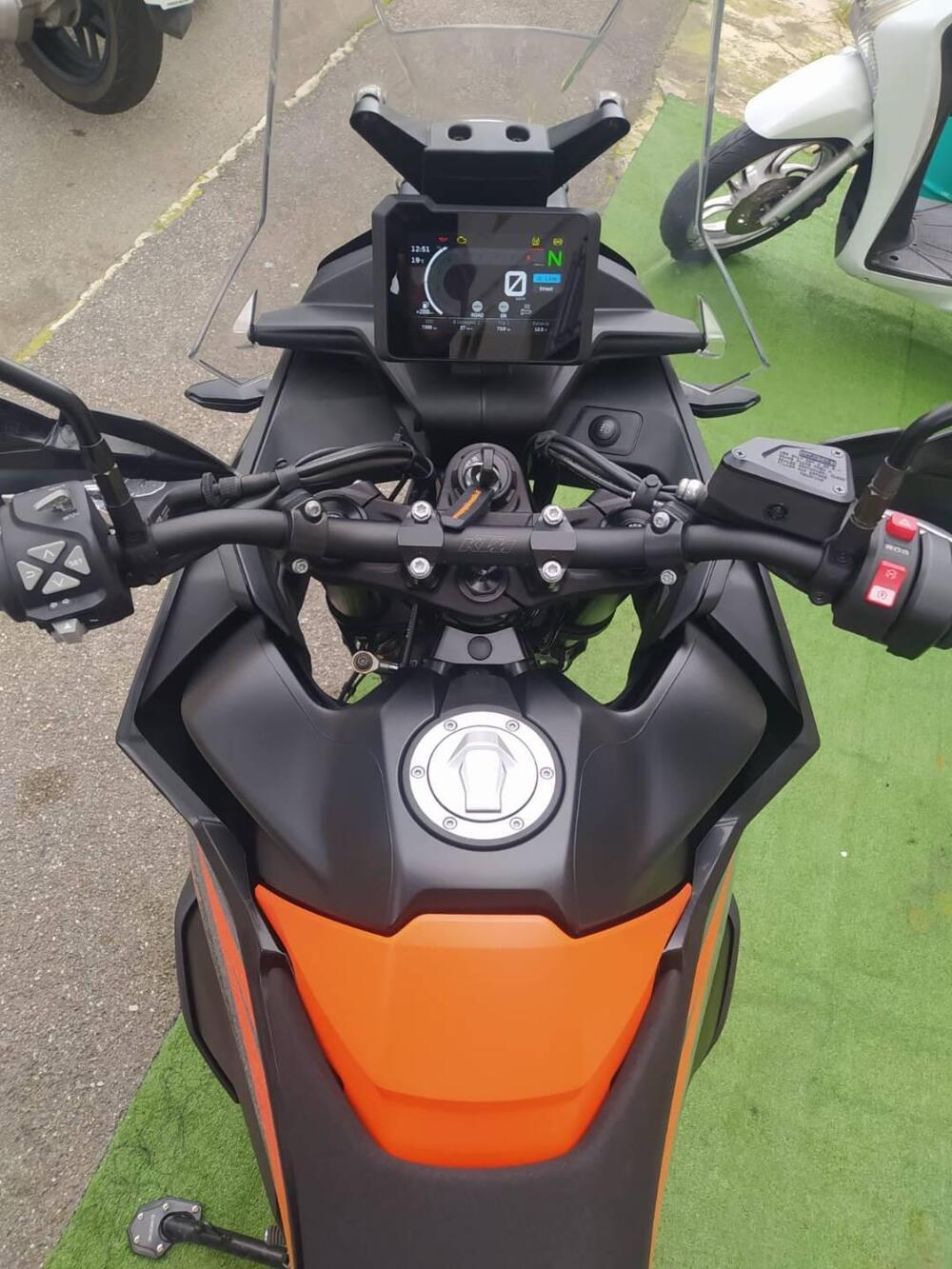 KTM 890 Adventure (2023 - 26) (8)