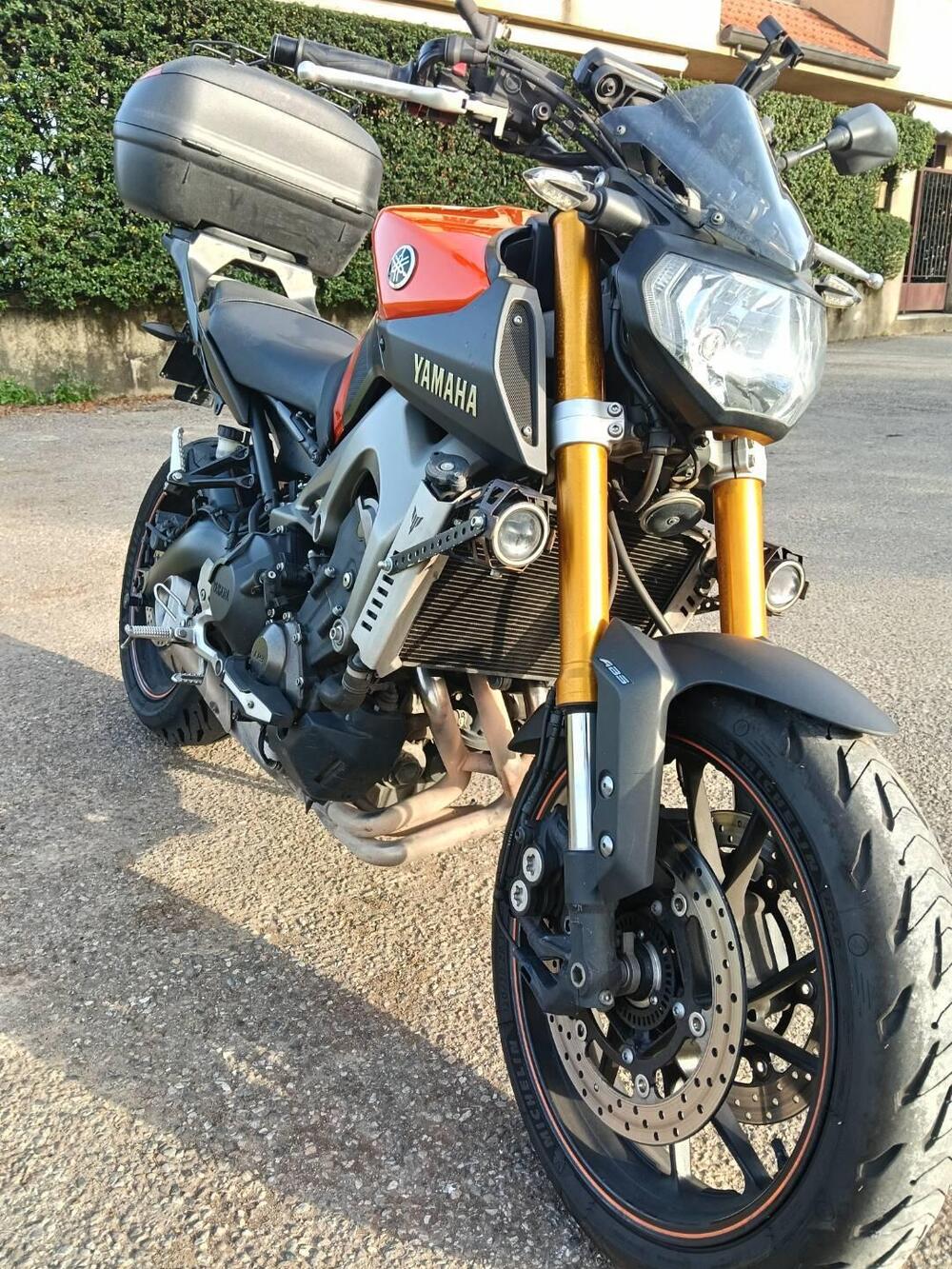 Yamaha MT-09 ABS (2013 - 15) (2)