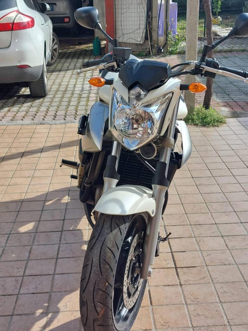 Yamaha XJ6 (2008 - 15)