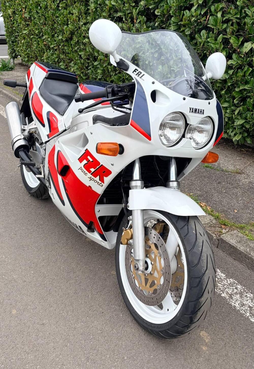 Yamaha FZR 1000 (1987 - 88) (4)