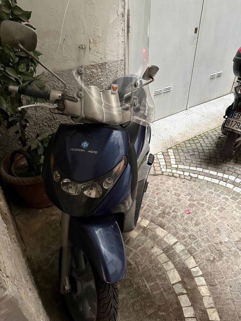 Piaggio Beverly 200 (4)