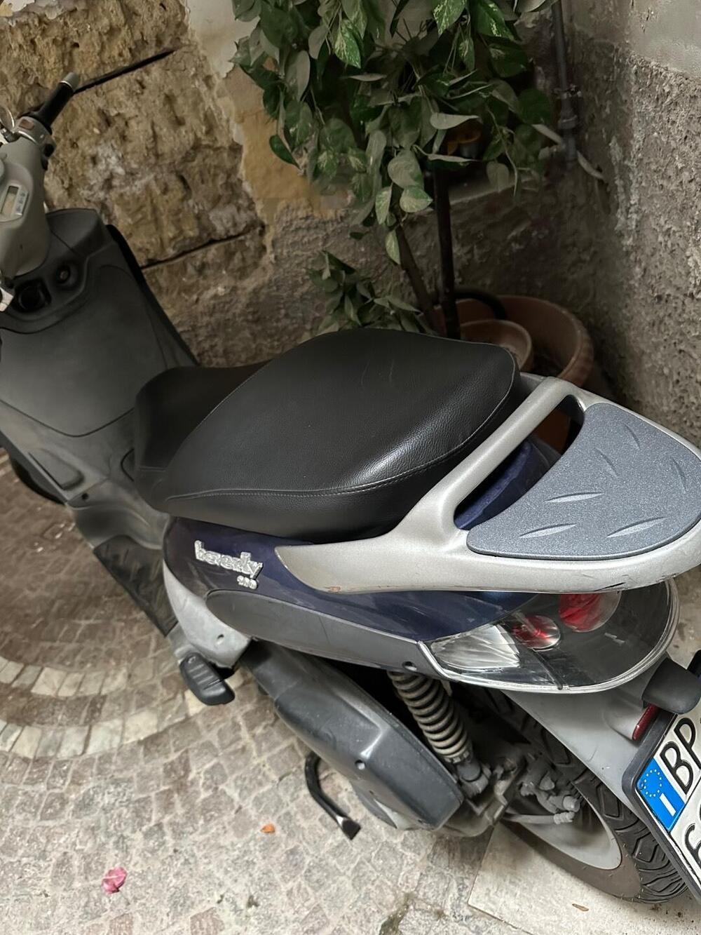 Piaggio Beverly 200 (6)