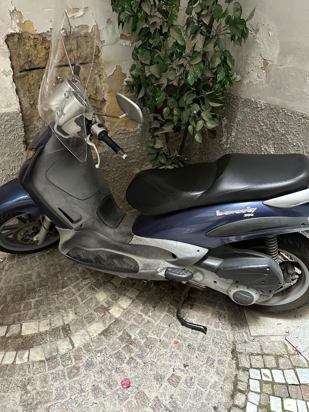 Piaggio Beverly 200 (7)