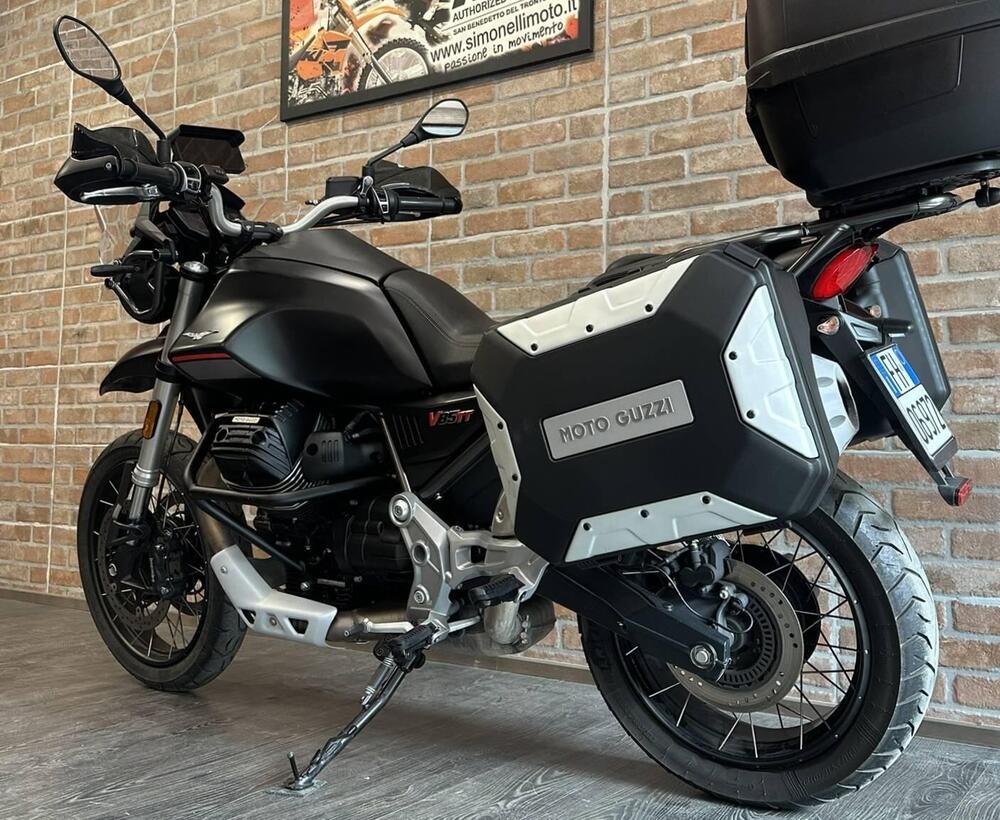 Moto Guzzi V85 TT (2021 - 23) (12)