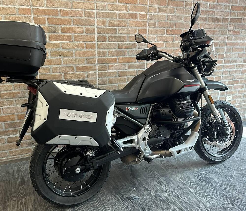Moto Guzzi V85 TT (2021 - 23) (11)