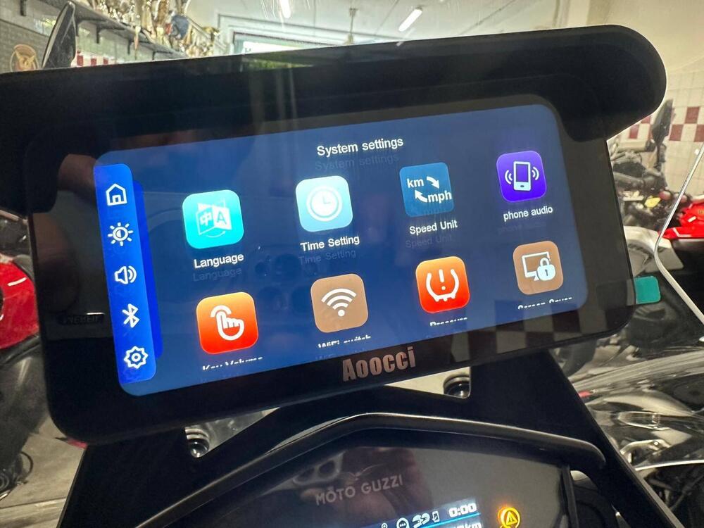 Moto Guzzi V85 TT (2021 - 23) (20)