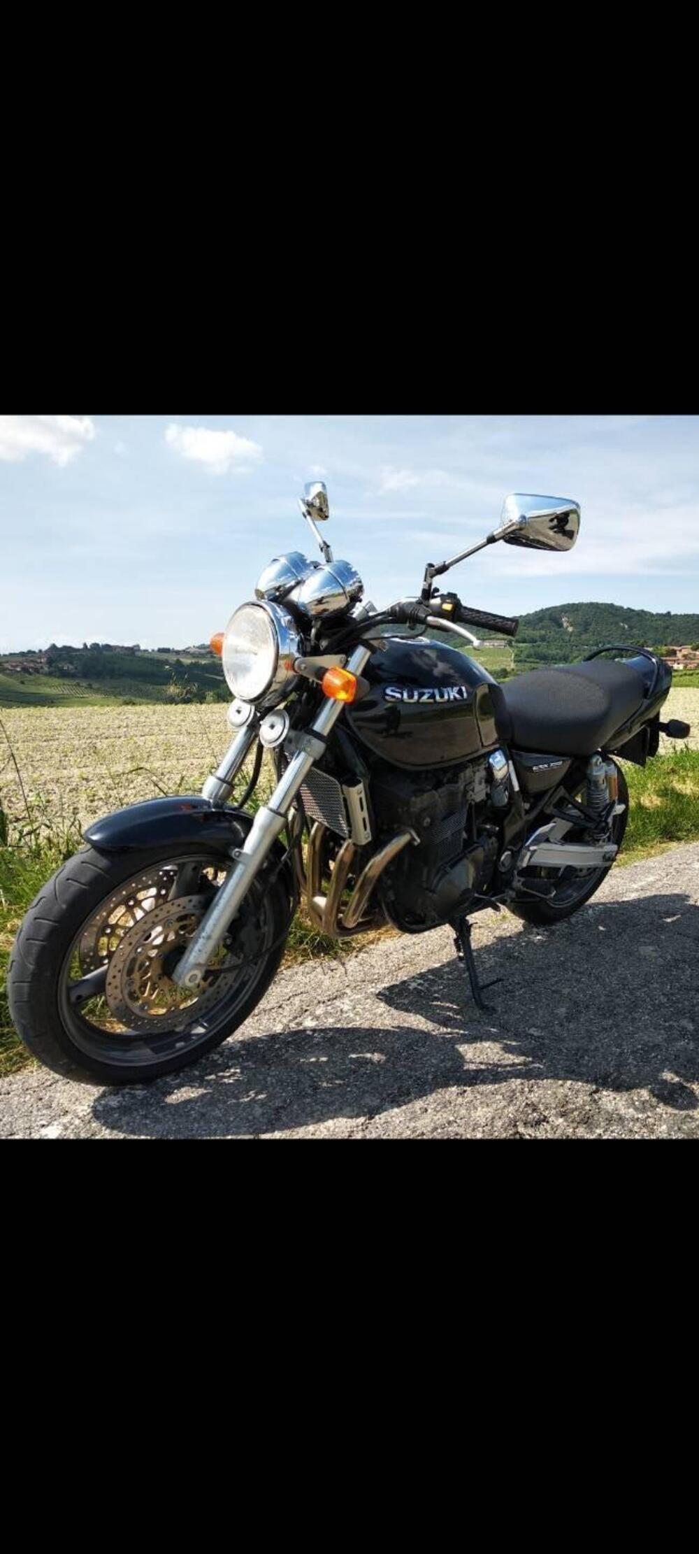 Suzuki GSX 750 (1998 - 03) (2)