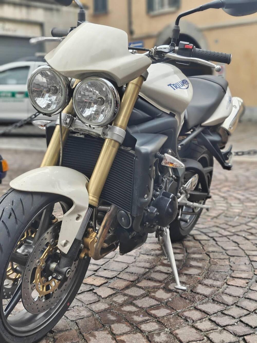 Triumph Street Triple (2007 - 12) (2)