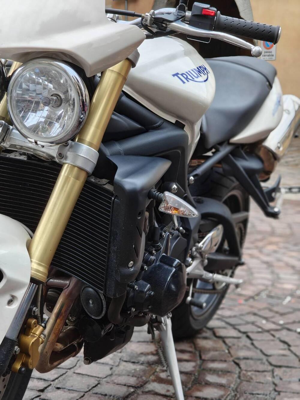 Triumph Street Triple (2007 - 12) (3)