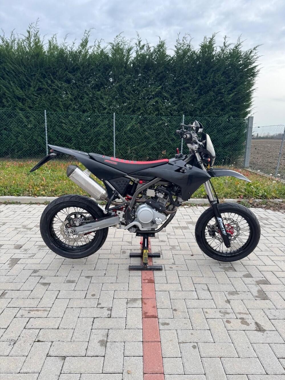 Fantic Motor Motard 125 M Performance 4t (2017) (3)