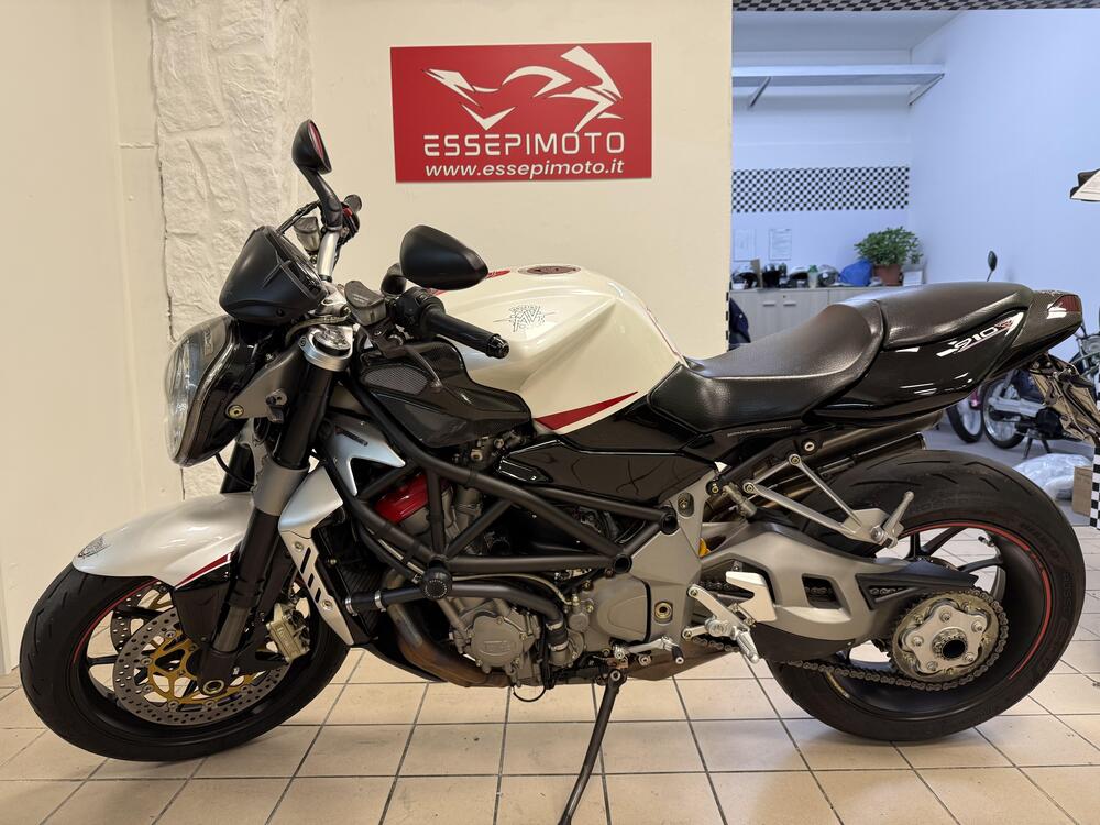 MV Agusta Brutale 910 R (2006 - 11) (2)