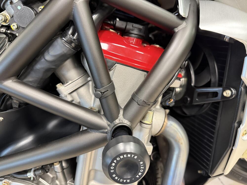 MV Agusta Brutale 910 R (2006 - 11) (12)