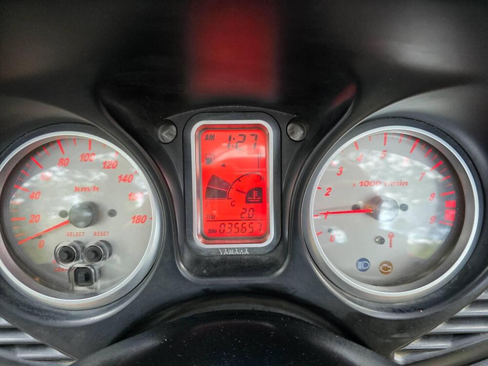 Yamaha T-Max 500 (2004 - 07) (6)