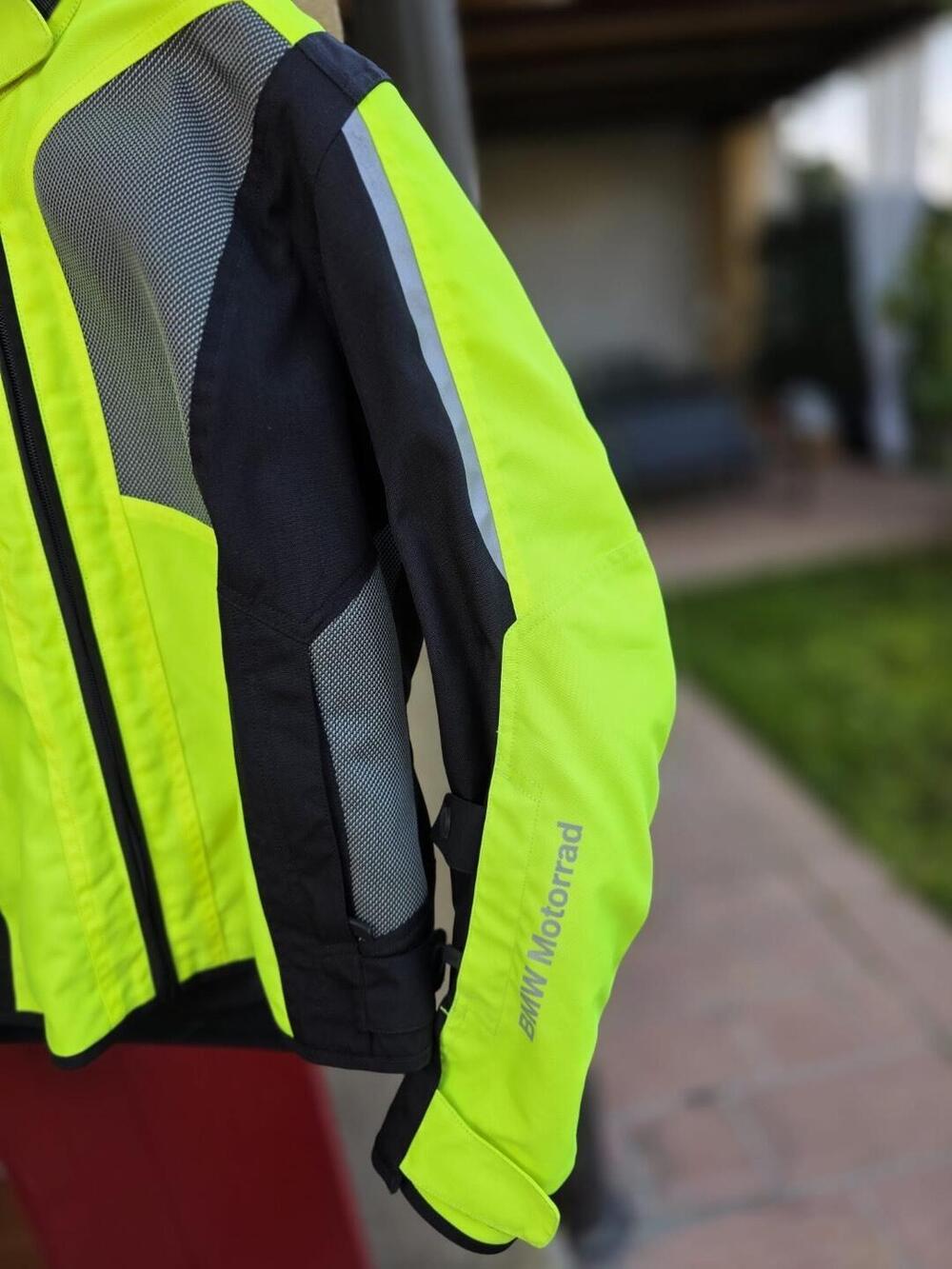 Giacca gialla neon BMW Motorrad AirShell (3)