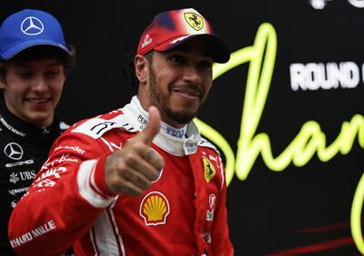 F1. Finalmente il podio con Ferrari, Hamilton esulta a Shanghai: Questo momento significa tutto, ora la vittoria è più vicina che mai