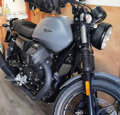 Moto Guzzi V7 III Stone (2017 - 20) usata