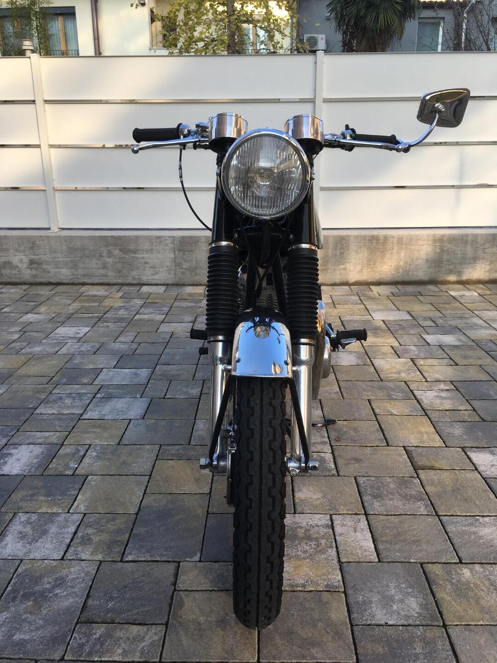 Norton Commando 750 Fast-back (6)