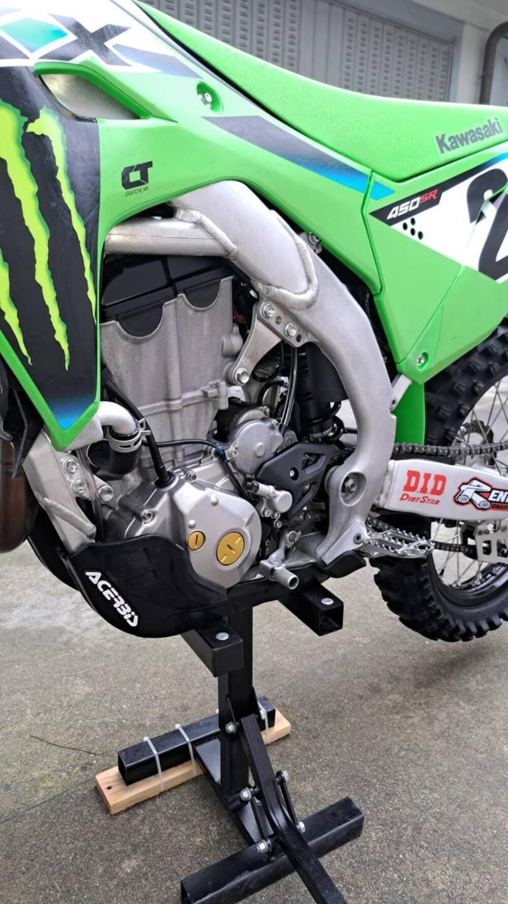 Kawasaki KX 450 (2025) (14)