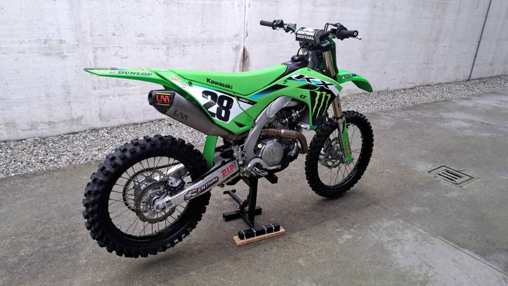 Kawasaki KX 450 (2025) (15)