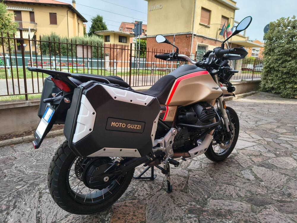 Moto Guzzi V85 TT Travel (2021 - 23) (5)