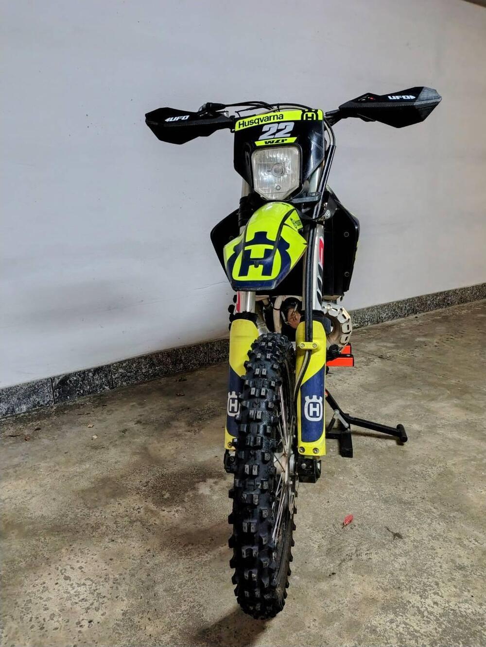 Husqvarna TE 250i (2019) (3)