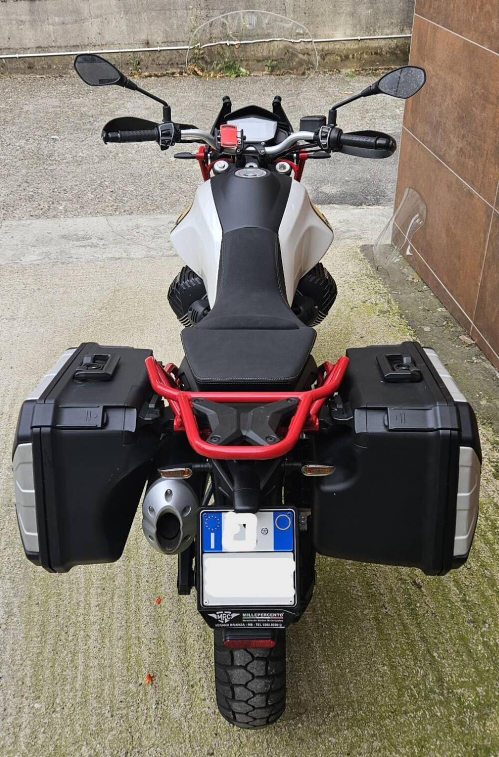 Moto Guzzi V85 TT Evocative Graphics (2019 - 20) (5)