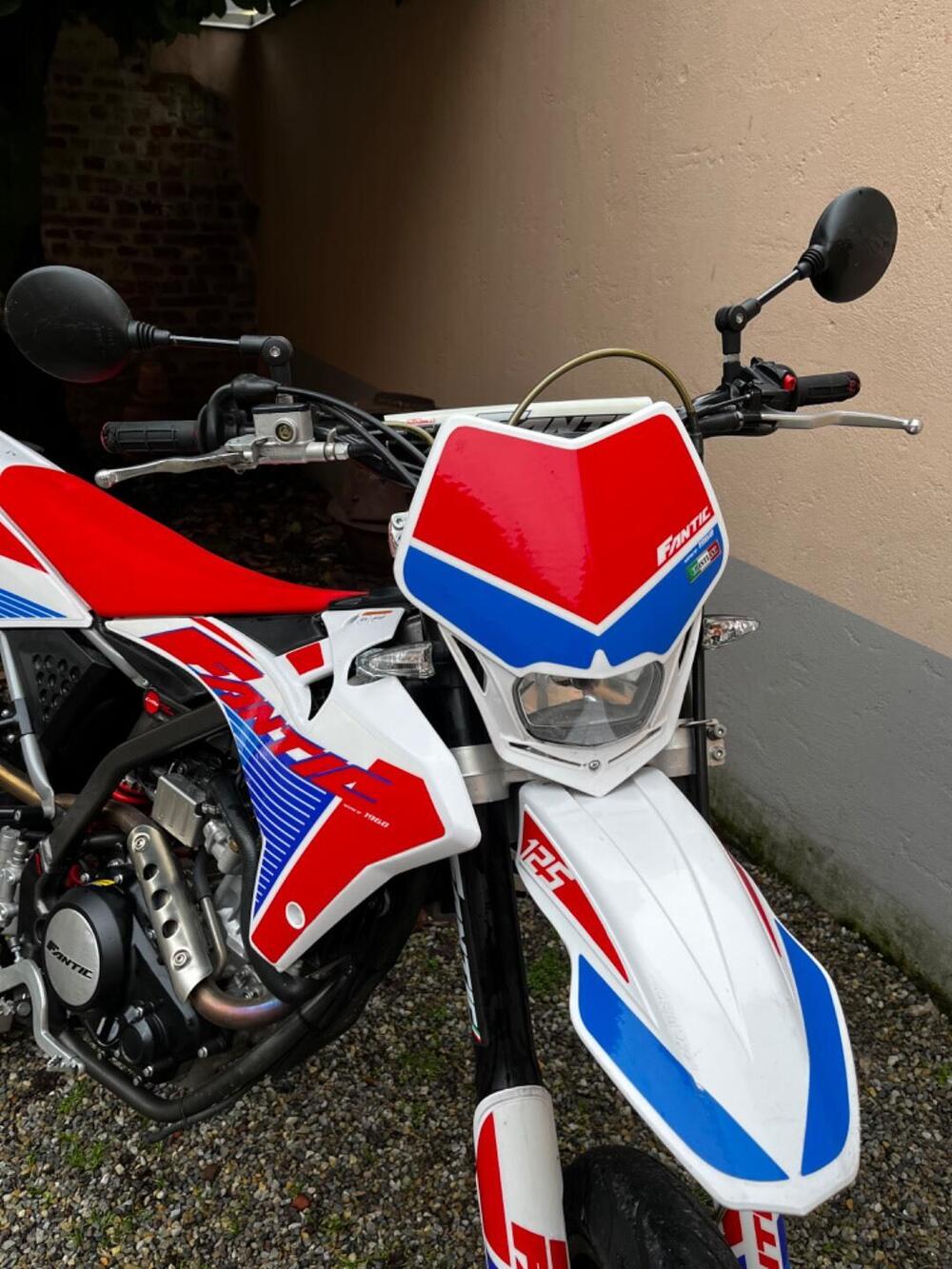 Fantic Motor Motard 125 Performance 4t (2020) (4)