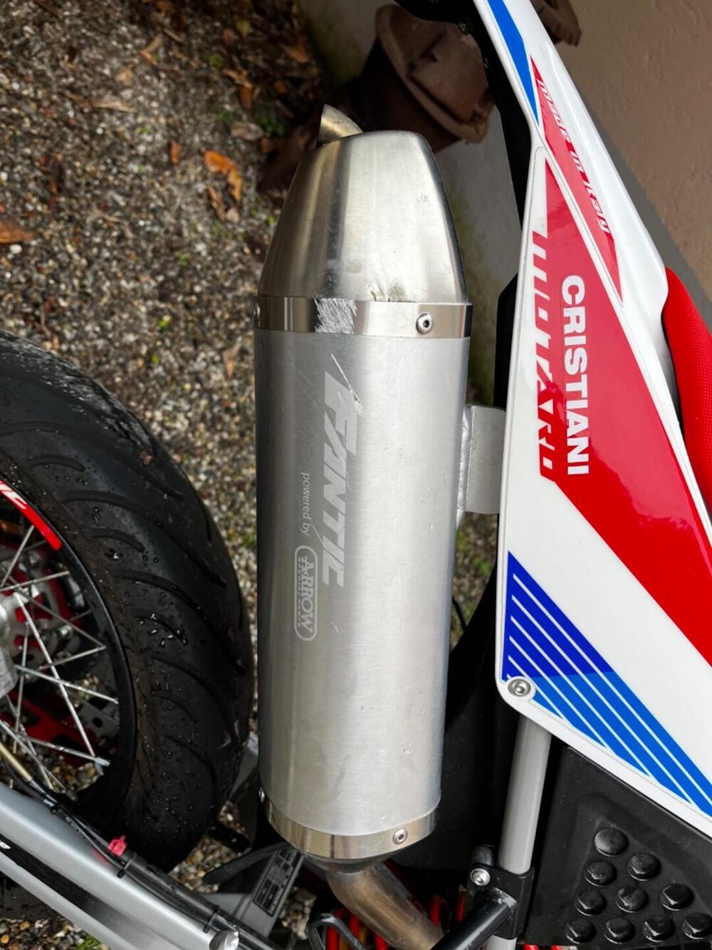 Fantic Motor Motard 125 Performance 4t (2020) (13)