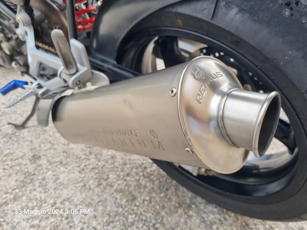 Ducati Monster 900 I.E. (1999 - 02) (8)