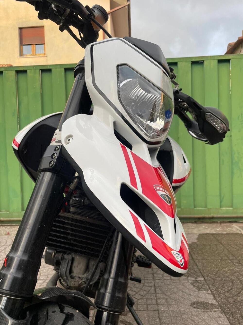 Ducati Hypermotard 1100 EVO SP (2010 - 12) (2)