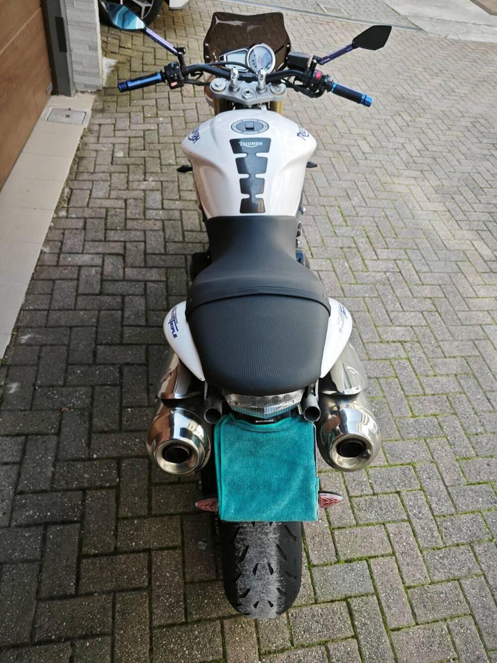 Triumph Street Triple (2007 - 12) (6)