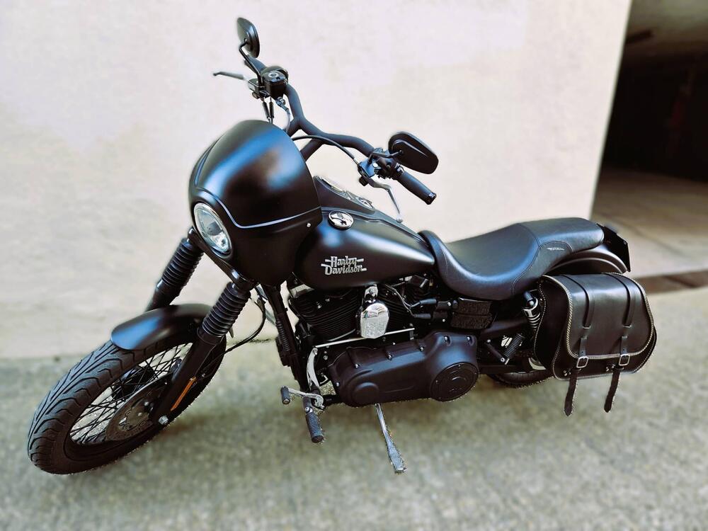 Harley-Davidson 1690 Street Bob Special (2015 - 16) - FXDB (2)