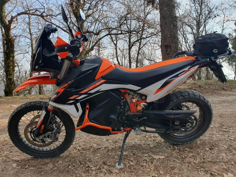 KTM 890 Adventure R (2022) (11)
