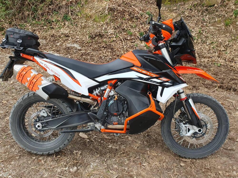 KTM 890 Adventure R (2022) (12)