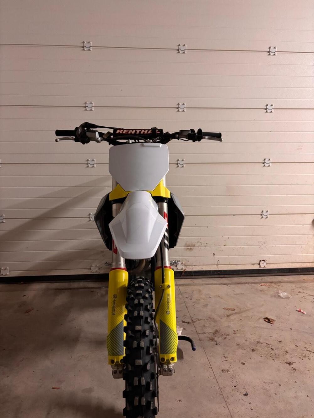 Husqvarna TC 250 (2024) (4)