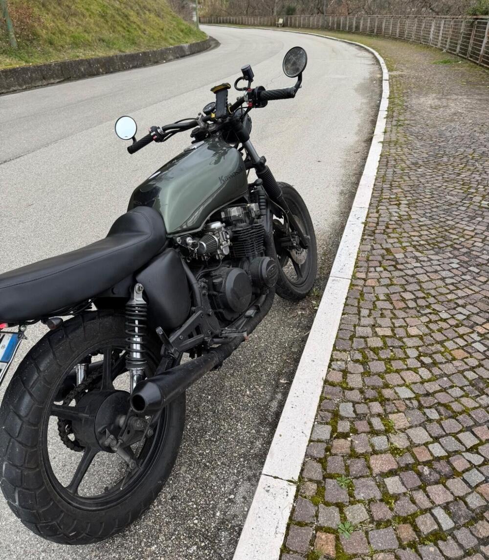 Kawasaki Zr400A  (3)