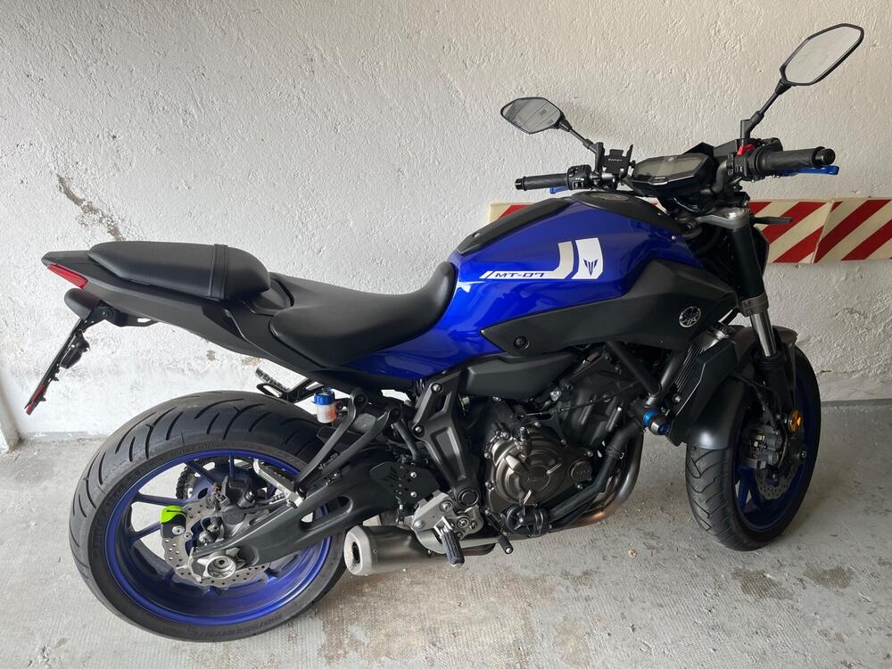 Yamaha MT-07 (2017 - 18) (2)