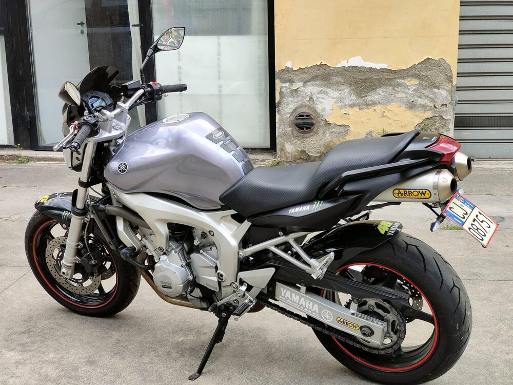 Yamaha FZ6 (2004 - 07) (3)