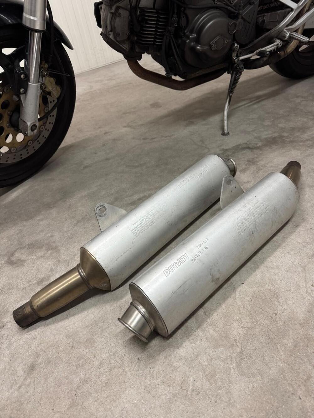 Ducati Monster 600 City Dark (1998 - 02) (12)