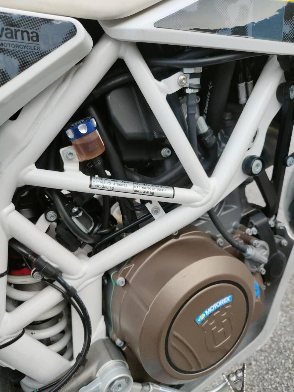 Husqvarna 701 Supermoto (2017 - 19) (13)